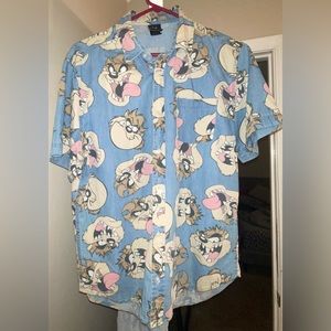 Looney Tunes Vintage Button Up
